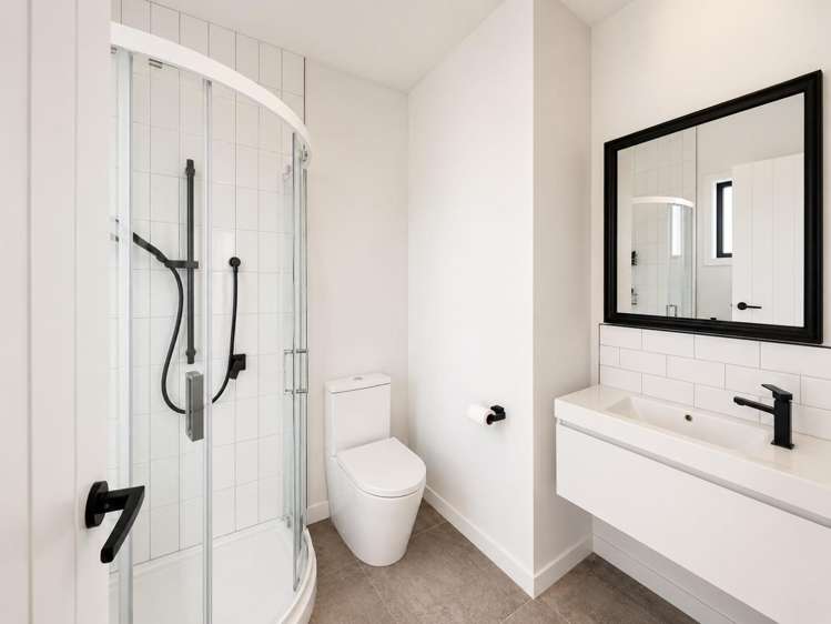 112 Brookfield Street Hamilton East_8