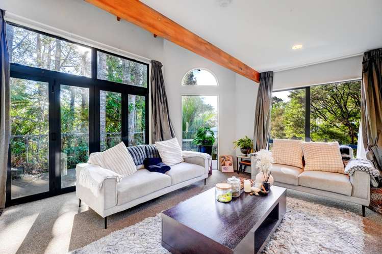 35 Park Road Titirangi_12