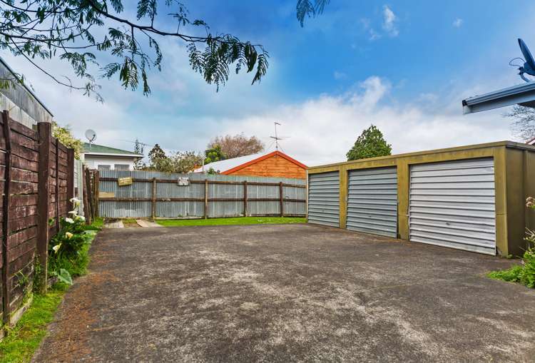 2/101 Mcleod Road Te Atatu South_16