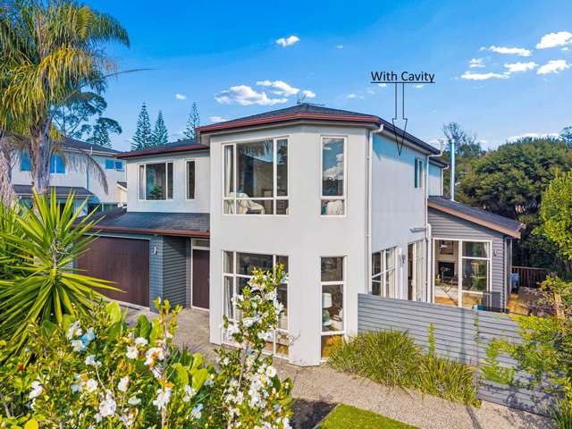 Spacious 5-bed 3-bath Family Home- Flexible Layout