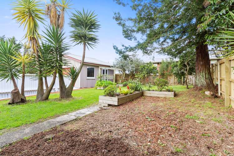 346 Glengarry Road Glen Eden_18