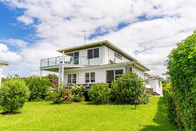 689 Cove Road Waipu_8