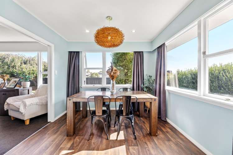 6 Newbourne Crescent Redwoodtown_4