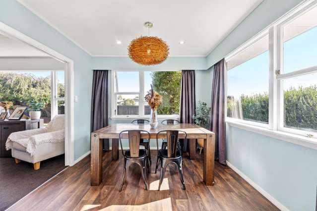 6 Newbourne Crescent Redwoodtown_4