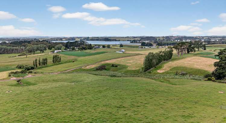 00 Awhitu Road Waiuku_18