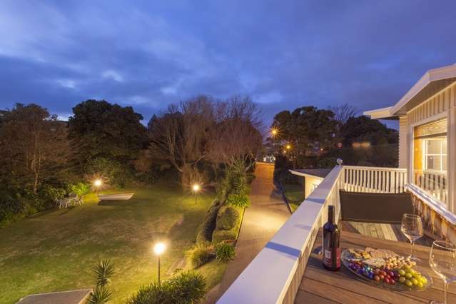 1 The Crescent Raumati South_1