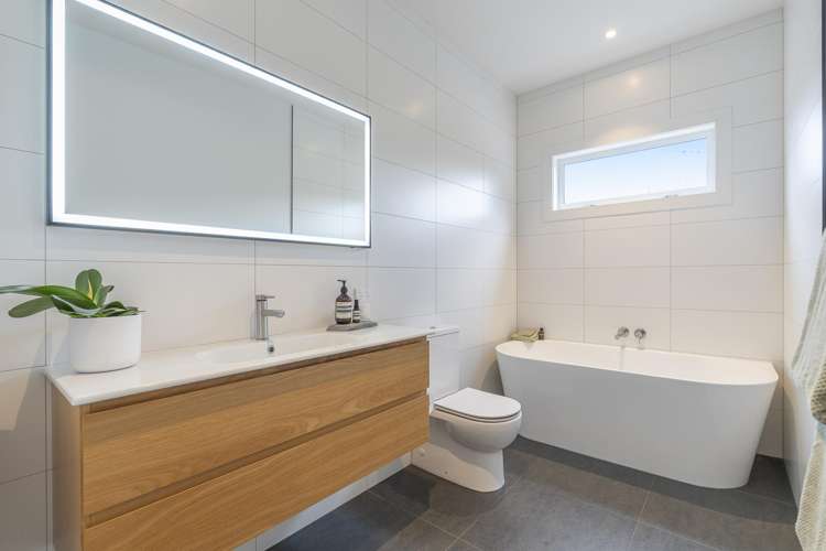 83 Fowlds Avenue Sandringham_19