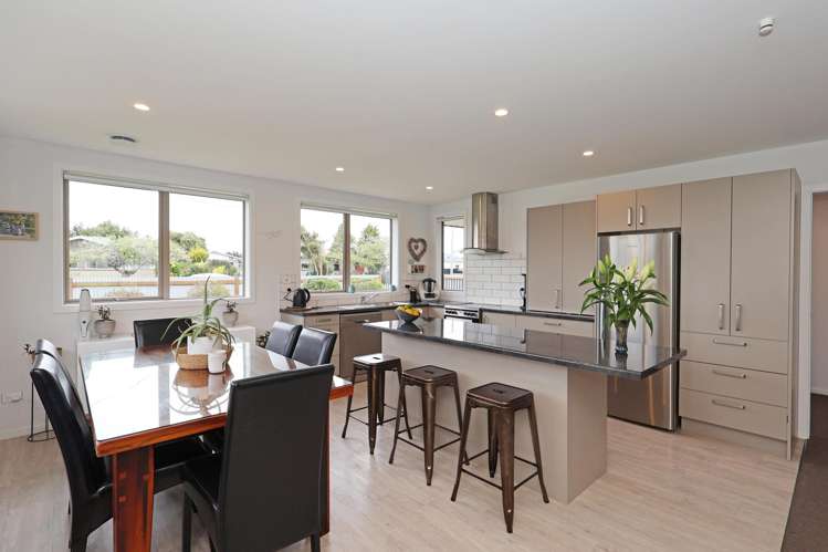 51 Queen Street Winton_4