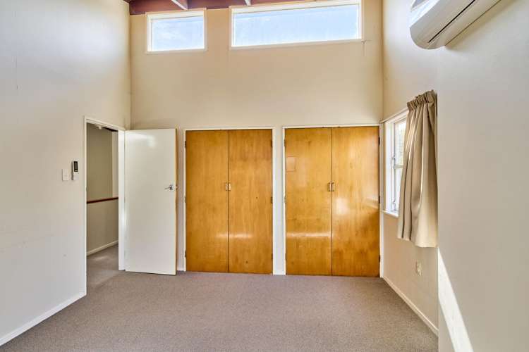 2/3 Bouverie Street Petone_16