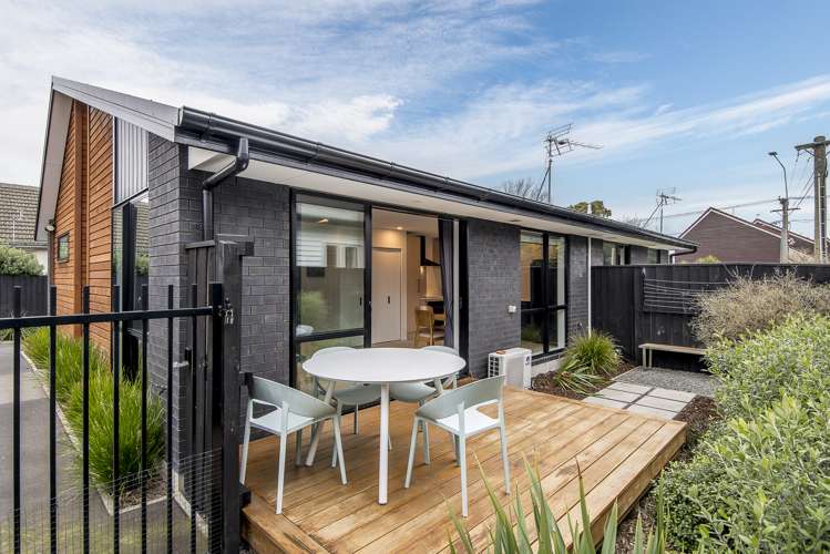 2/407 Hereford Street Linwood_9