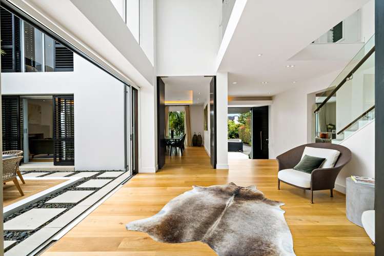 32 Bassett Road Remuera_15