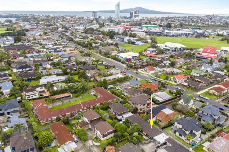 2/18 Puriri Street Takapuna_16