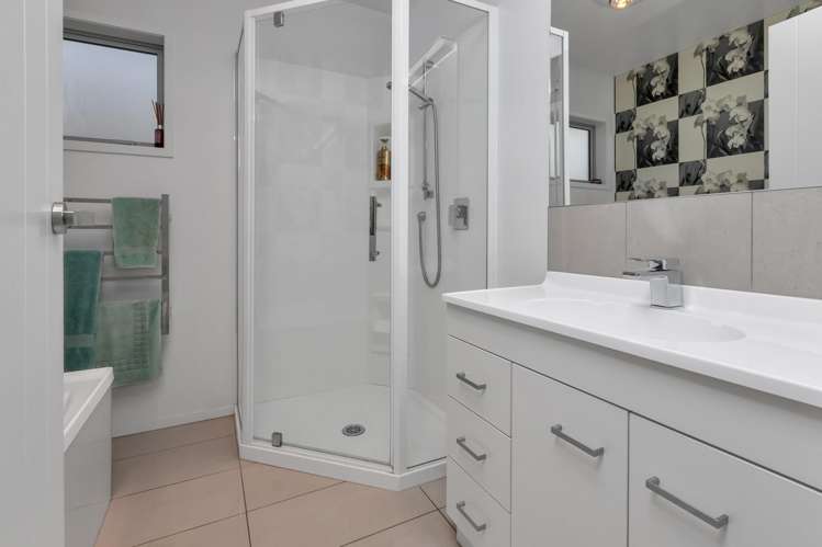 32 Kihi Place Ruakaka_18