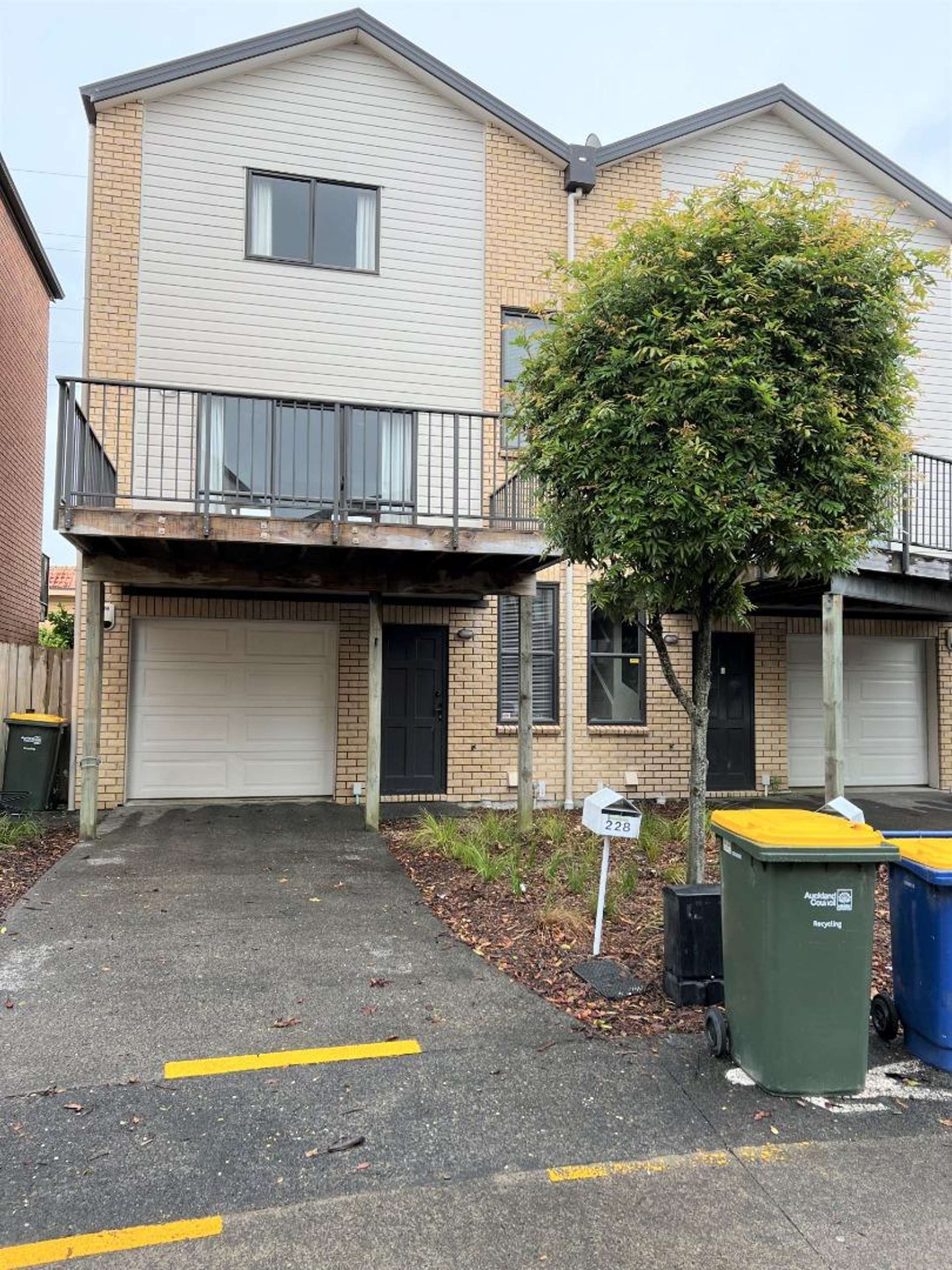 228/172 McLeod Road Te Atatu South_0