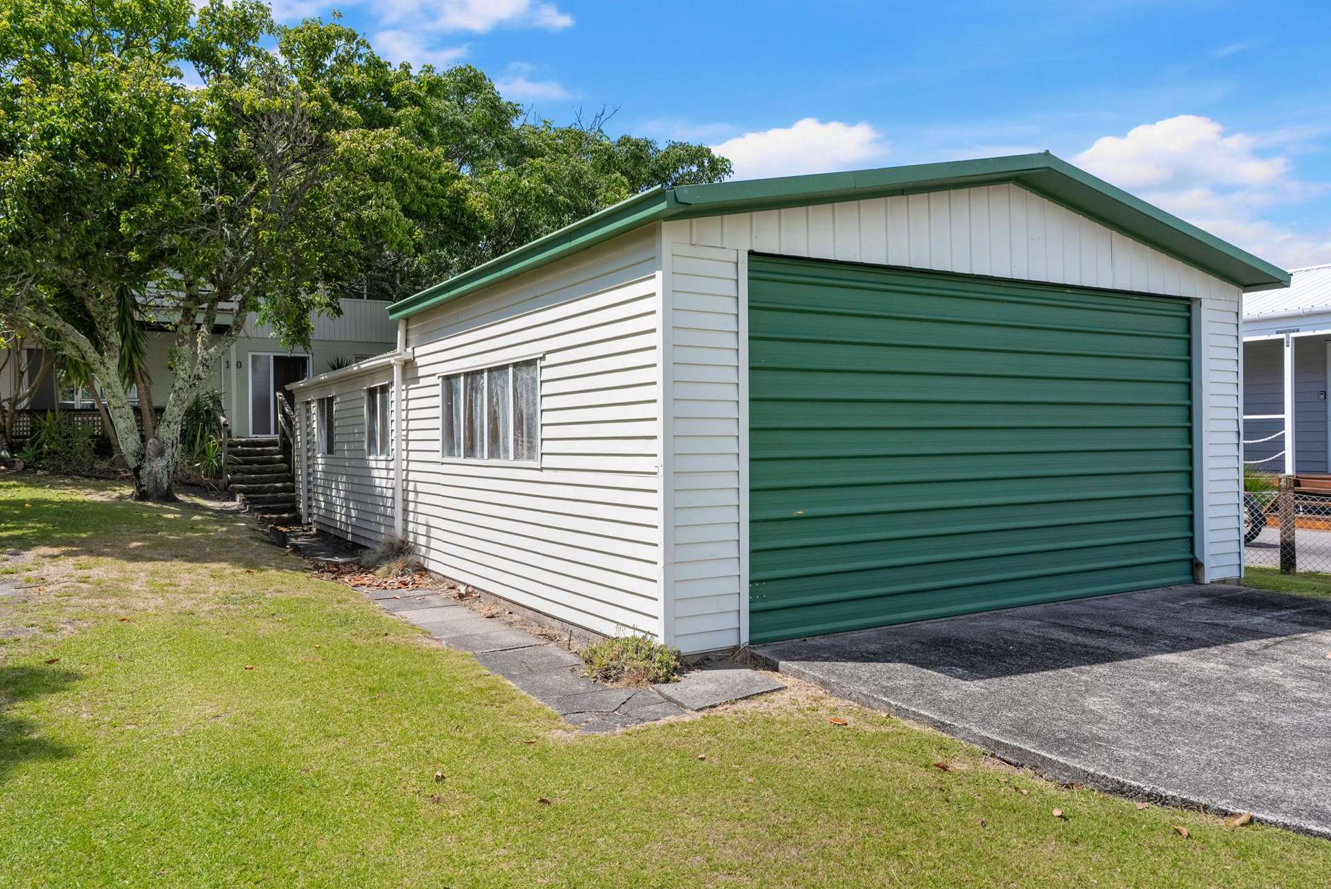 100 Charleston Avenue Whangamata_0