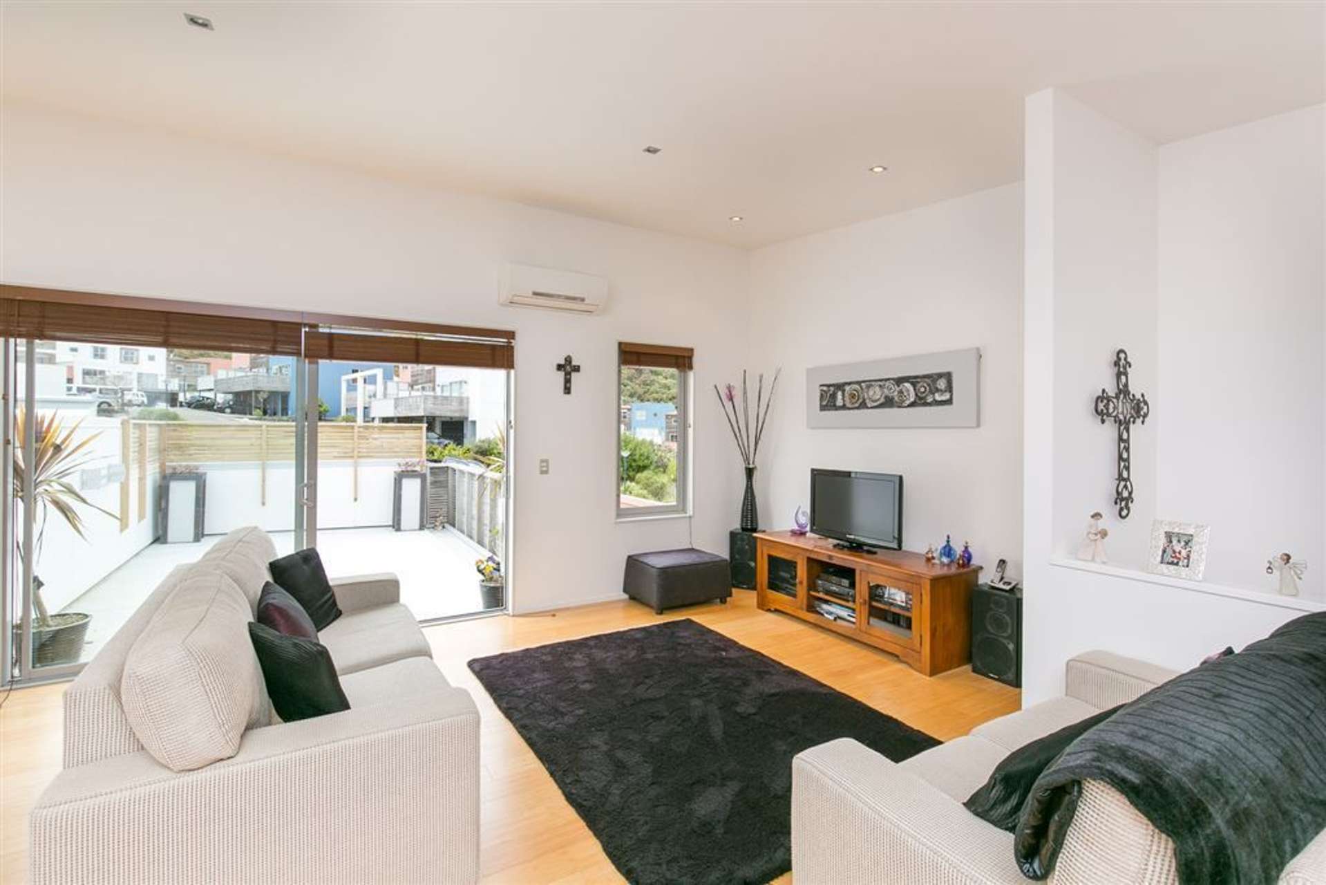 78 Saddleback Grove Karori_0