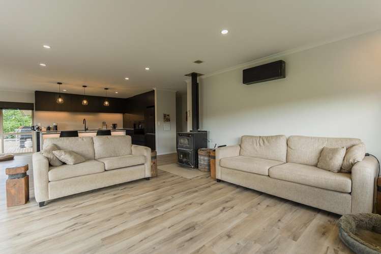 639 Depot Road Burnt Hill_53