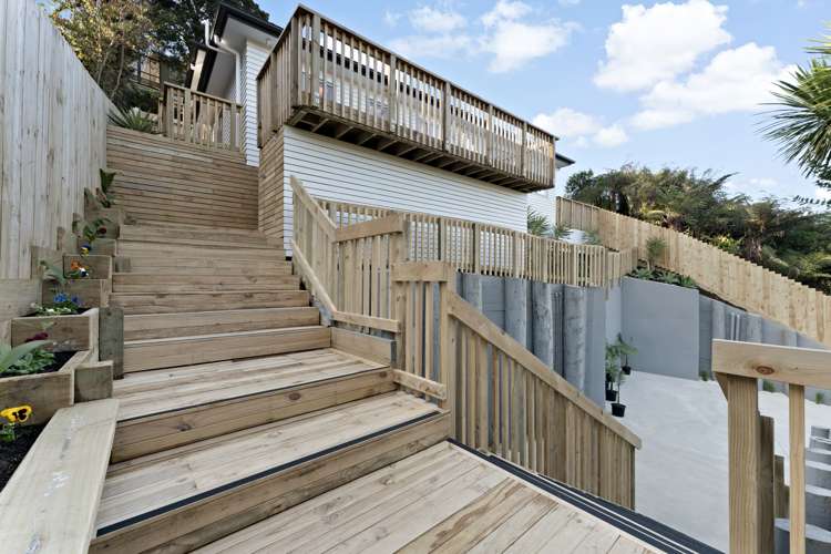 18a Honeysuckle Lane Mairangi Bay_20