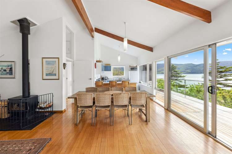 223 Beach Road Akaroa_8