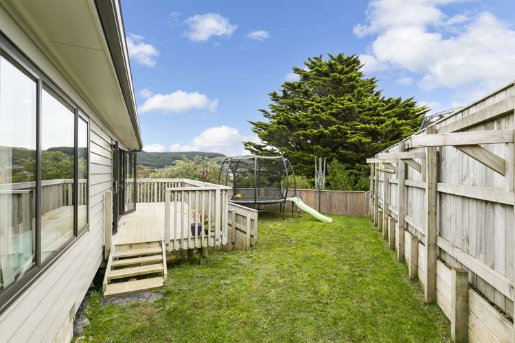 32 Mervyn Kemp Drive Tawa_17