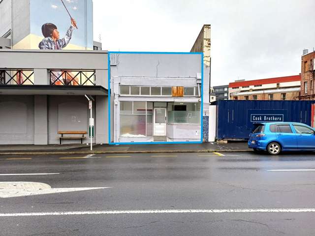 Retail Space with Kitchen Facilities