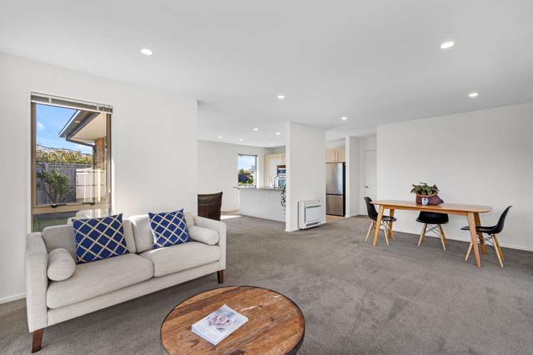 23 Stillwater Avenue Burwood_2