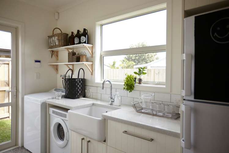 104 Ocean Close Matarangi_7