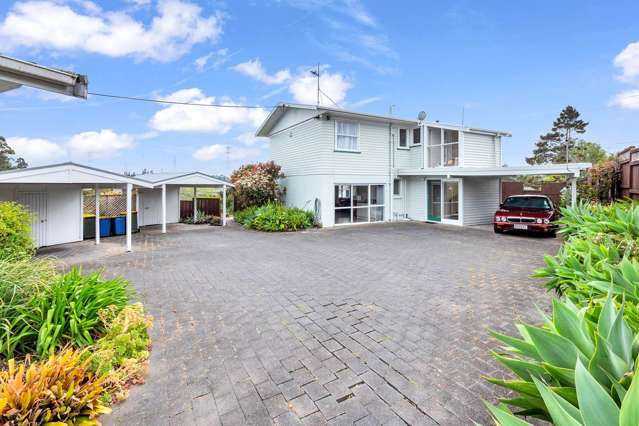 141 Flanshaw Road Te Atatu South_1