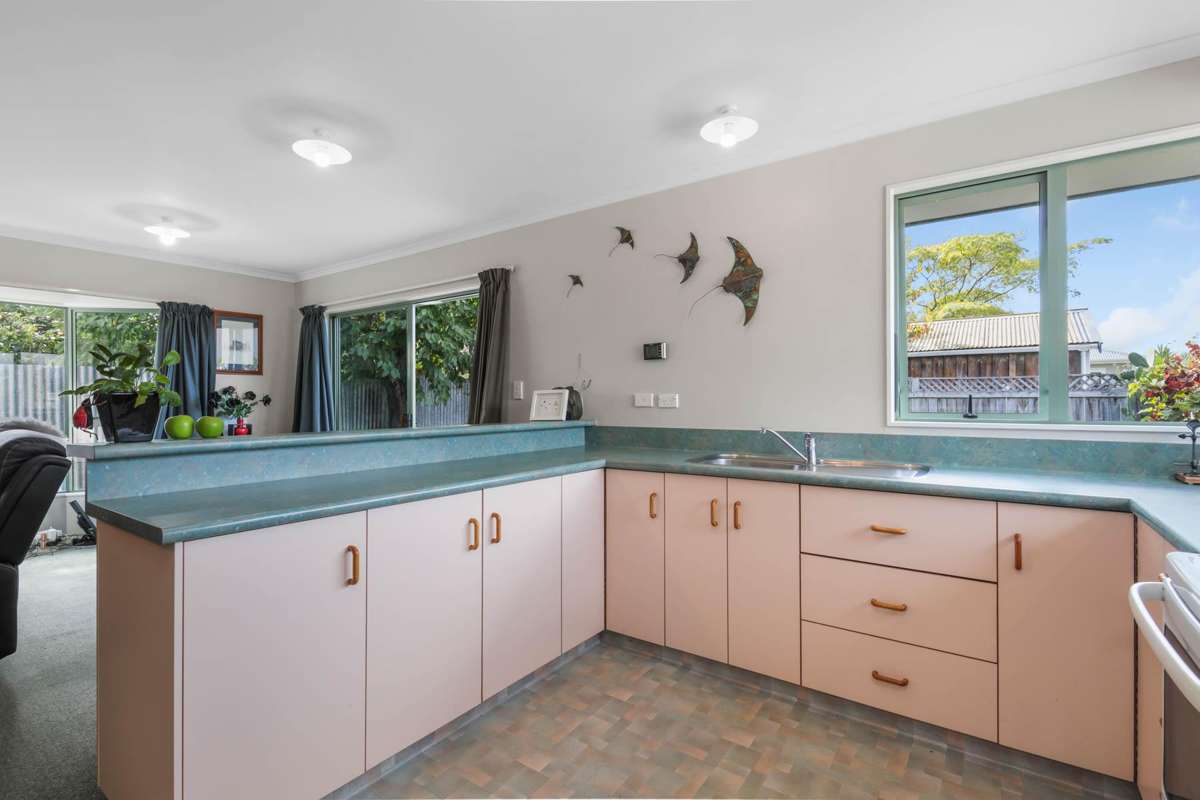 2/75 Mclauchlan Street_2