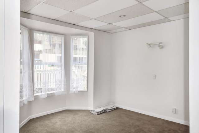 19 Hanson Street Mount Cook_3