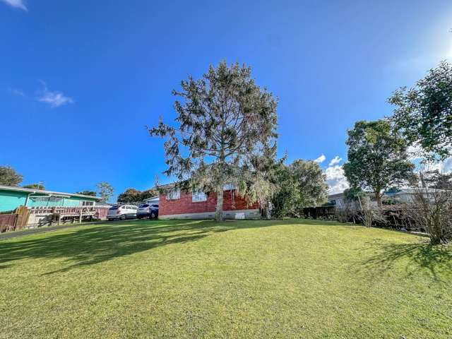 4 Staverton Crescent Mangere_2