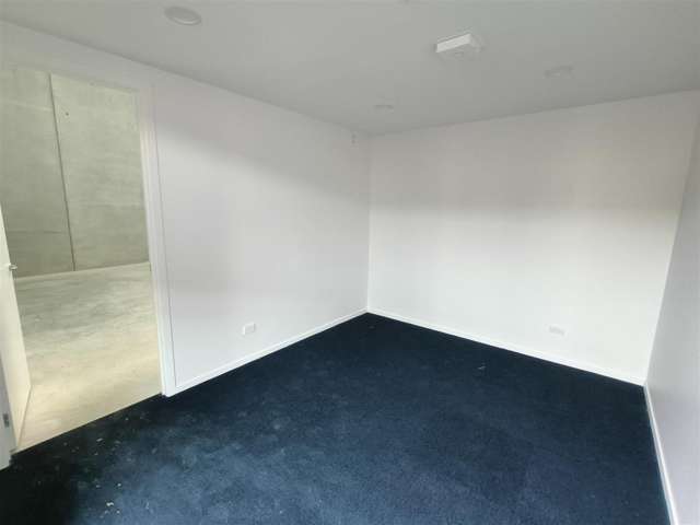 Unit 9, 15 Earthmover Crescent Burbush_4