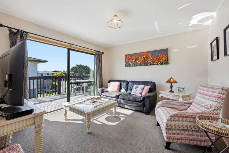 166 Torkar Road Clarks Beach_17
