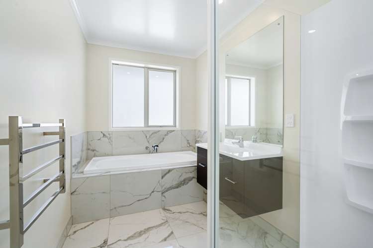 15 Ocean View Rise Ruakaka_5