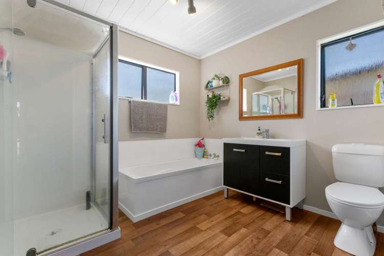 25 Goldie Street Pukehangi_7