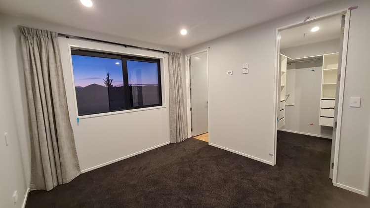 14 Orwell Way Elgin_15