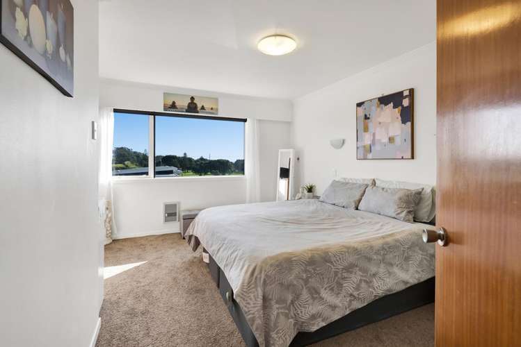 1 McLean Street Strandon_21