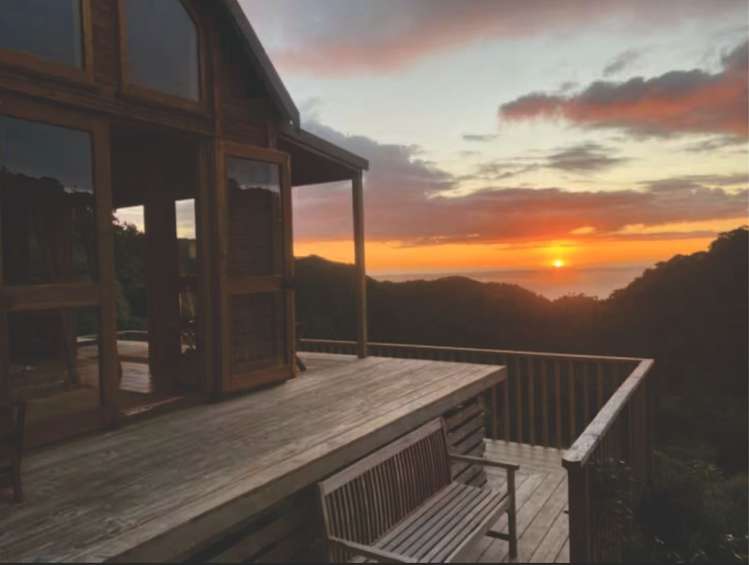 132 Lone Kauri Road Karekare_11