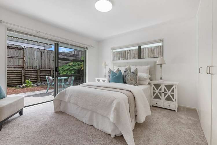 2/60 Whitford Road Northpark_13