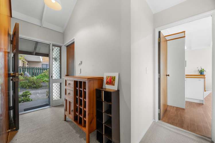 22 Motu Place Mount Wellington_11