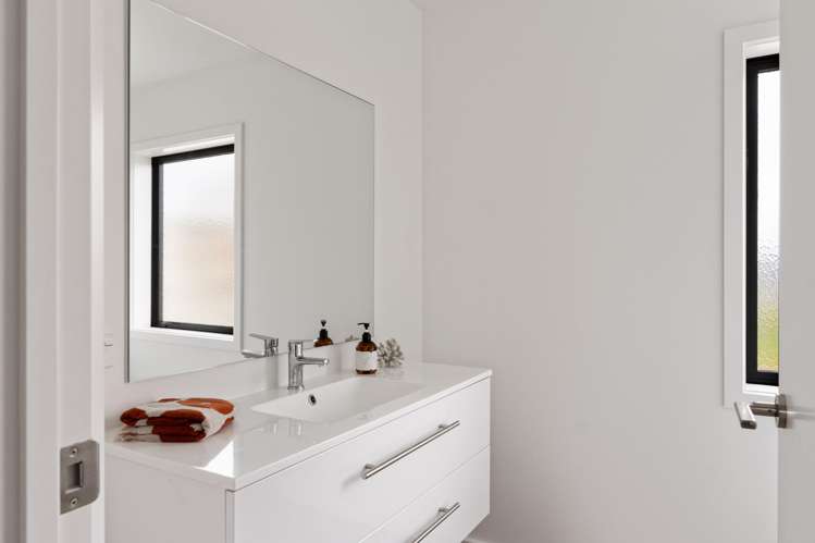 ECT/16 Commerce Place Awapuni_8