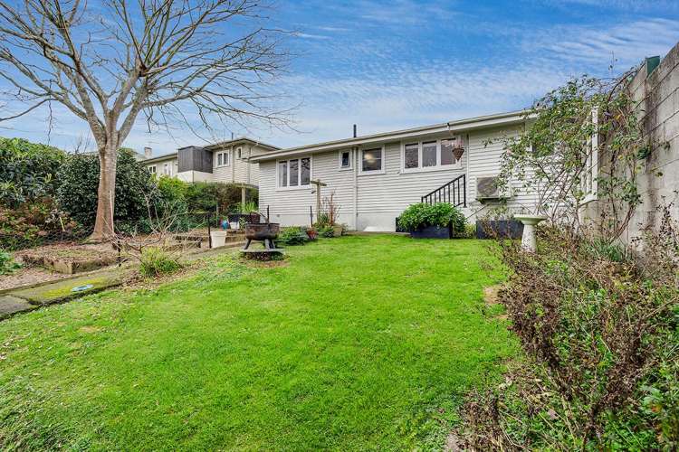 121 Russell Road Huntly_23