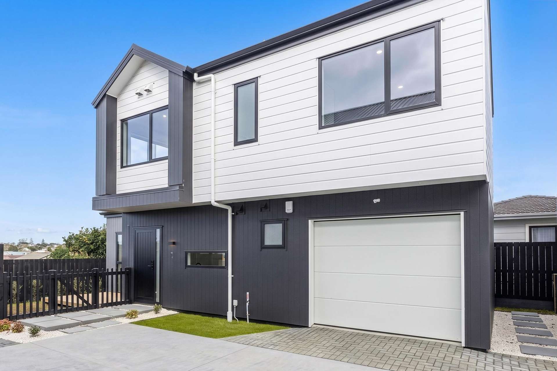 1-4/37 Barneys Farm Road Clendon Park_0