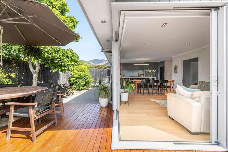 6 Cambria Gardens The Wood_10