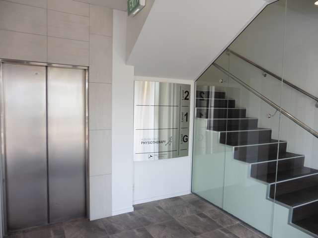 Level 2/3-5 Auburn Street Takapuna_1