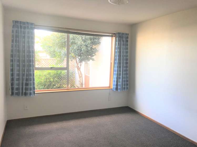 2/20 O'Briens Road Sockburn_6