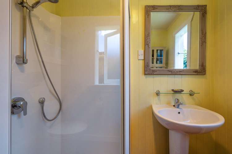 5 Waiata Road Onetangi_14