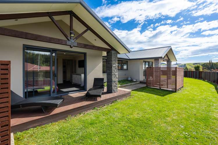 6 Grandvista Drive Green Island_22