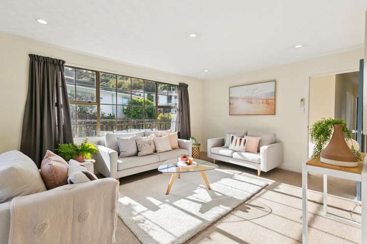 65 Percy Dyett Drive Karori_1