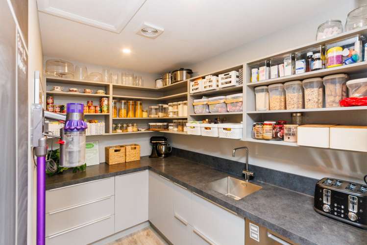 10 Mediterranean Grove Fitzherbert_14